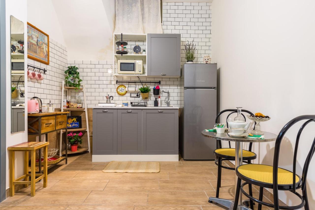 Eccehomo 29 La Casa Di Piero Apartman Nápoly Kültér fotó