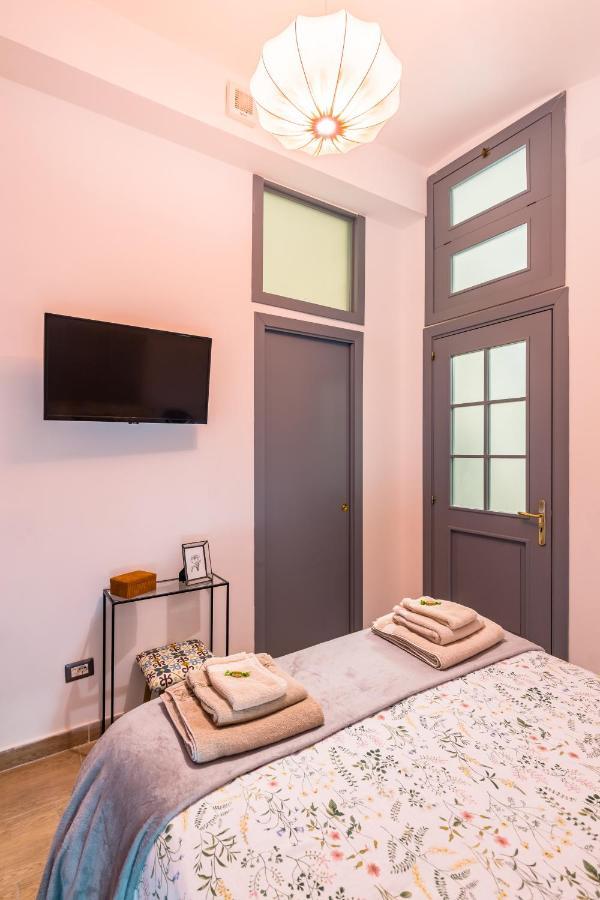 Eccehomo 29 La Casa Di Piero Apartman Nápoly Kültér fotó